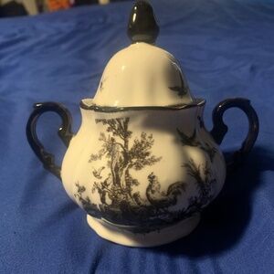 Rooster sugar bowl